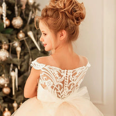 Off the Shoulder Flower Girl Dresses with Bow Long Train Princess Dress Soft Tulle Gown
