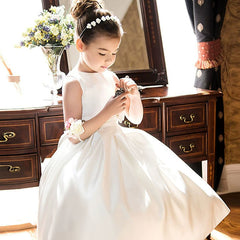 Satin Flower Girl Dresses with Bow Sleeveless Princess Dress Solid Communion Dress
