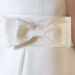 Satin Flower Girl Dresses with Bow Sleeveless Princess Dress Solid Communion Dress