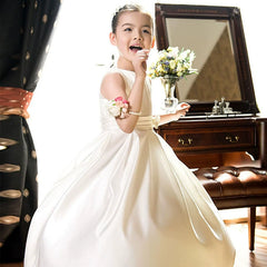 Satin Flower Girl Dresses with Bow Sleeveless Princess Dress Solid Communion Dress