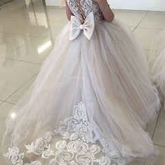 Cape Sleeve Flower Girl Dresses with Bow Puffy Long Train Princess Gown Tulle Dresses