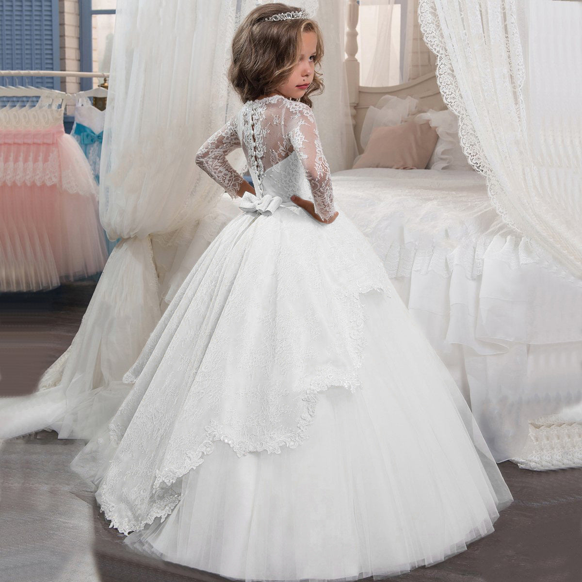 White Lace First Holy First Communion Dress Clearance With Cap Sleeves And  Crystal Flower Design For Girls Pageants Modern Arabic Style At An  Affordable Price 2954 From Ffre66, $43.87 | DHgate.Com