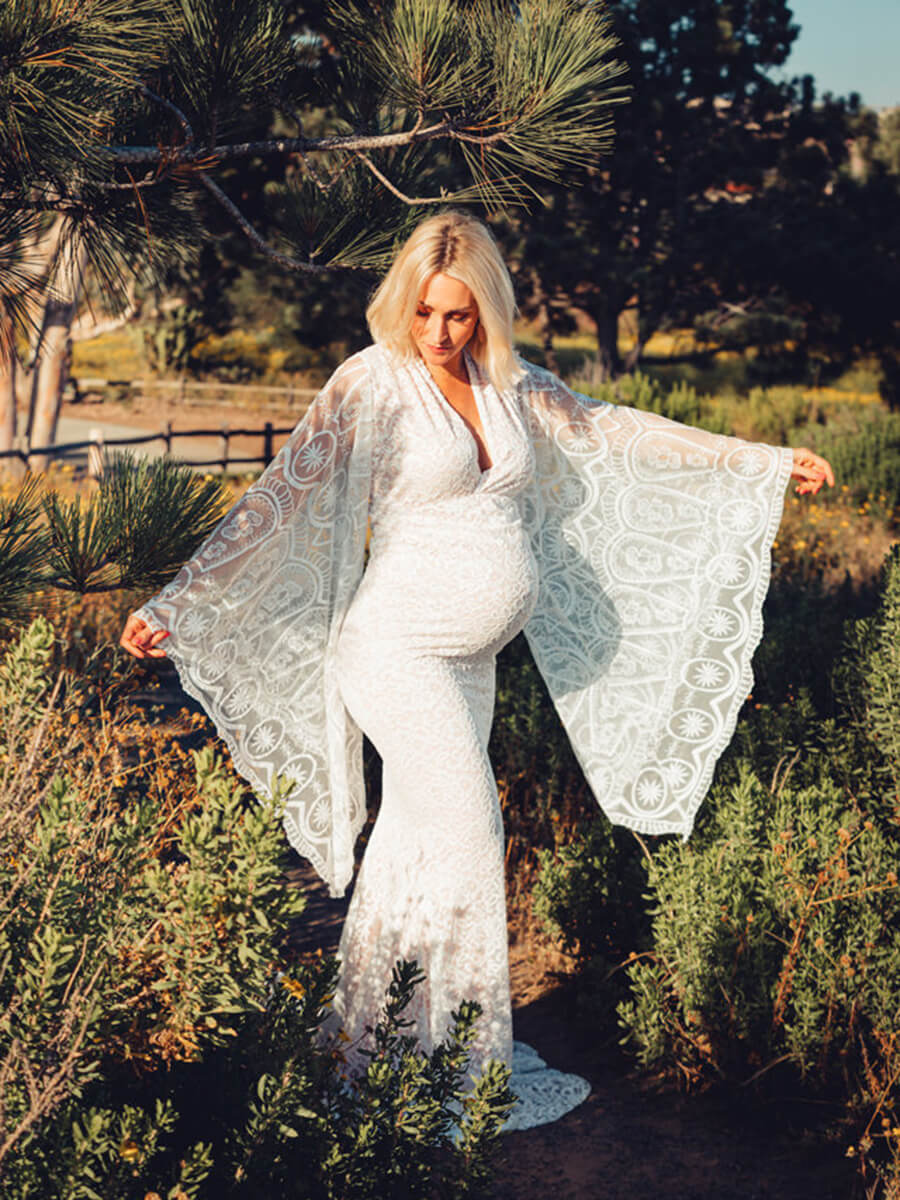 Puffy Sleeves White Lace Maternity Photoshoot Gown Deep V Necked Gown